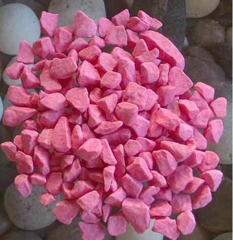 Büyük Pembe Dekoratif Taş 2 kg